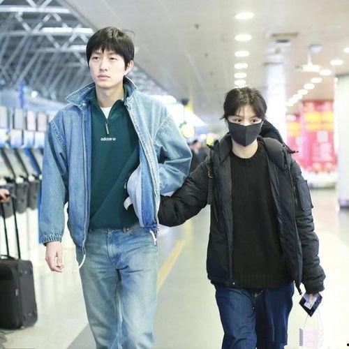 读心术娱乐圈顶流都跟着我吃瓜