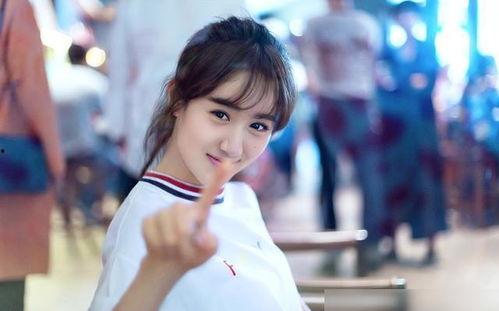 娱乐吃瓜酱袁冰妍,娱乐吃瓜酱的甜蜜瓜田之旅